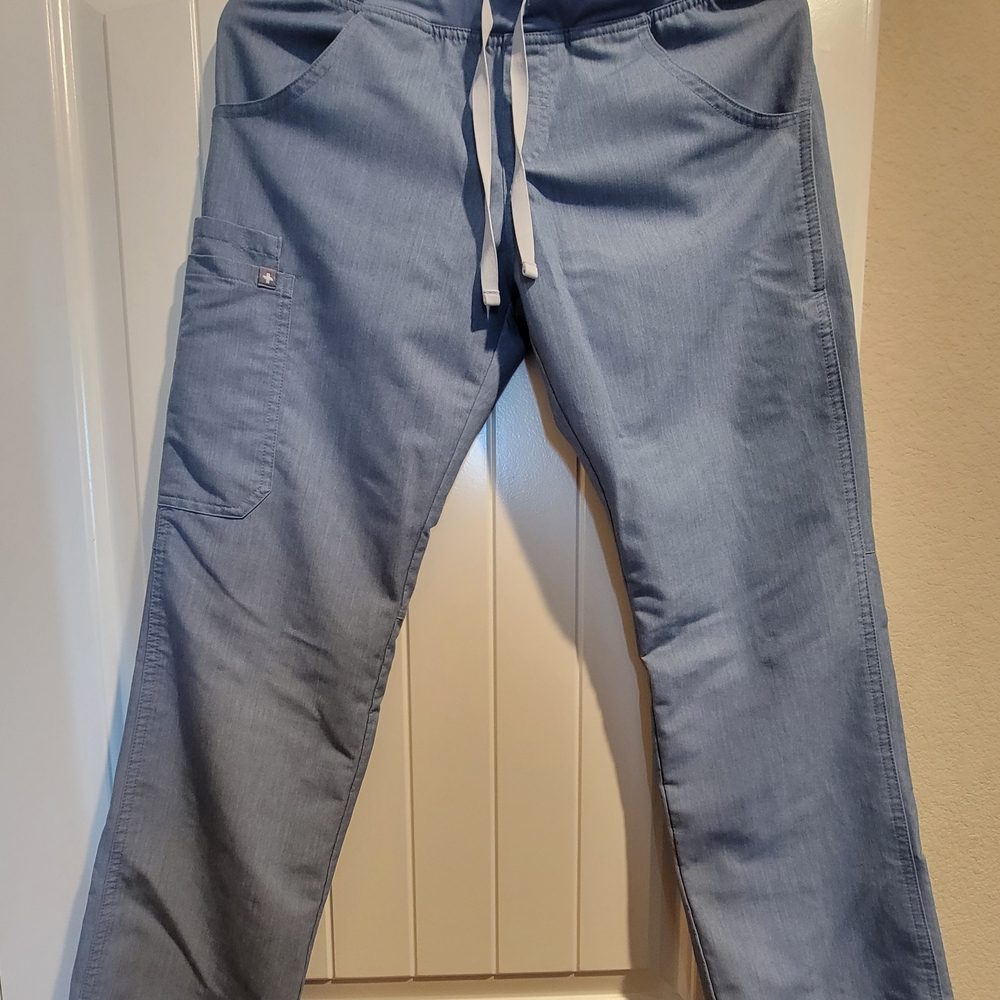 Figs 3 Piece Light Blue Denim Color Scrub Set - Picture 4 of 5